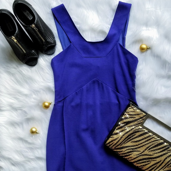 FASHION NOVA Lynn Dress - Picture 2 of 8